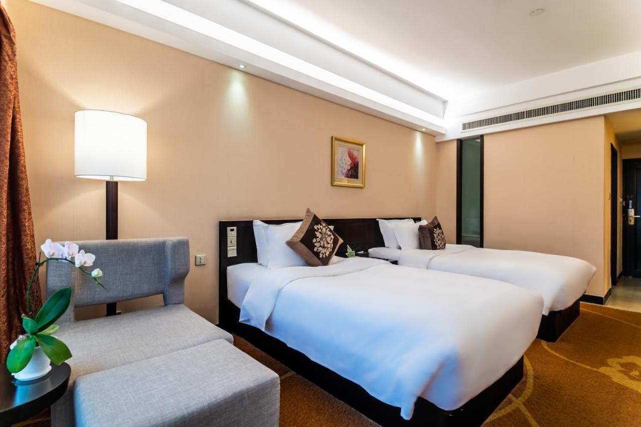 Landmark International Hotel Guangzhou Bagian luar foto