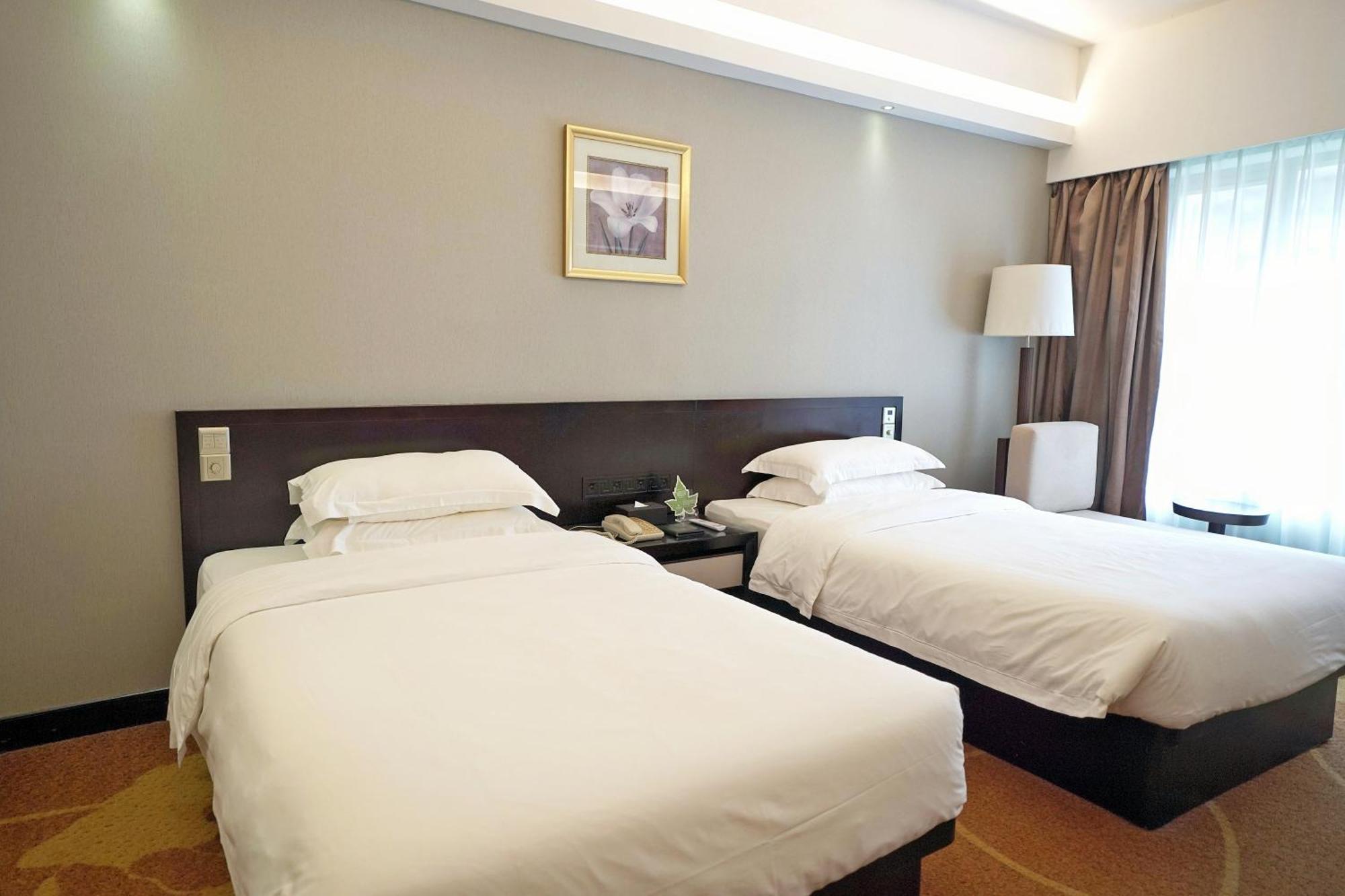 Landmark International Hotel Guangzhou Bagian luar foto